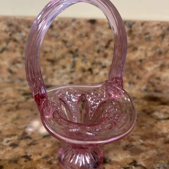 Vintage Fenton Mini Dusty Rose Glass Basket - Picture 2 of 4